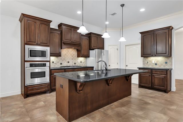 2906 Ascot Court, Bryan, TX 77808