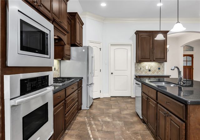 2906 Ascot Court, Bryan, TX 77808