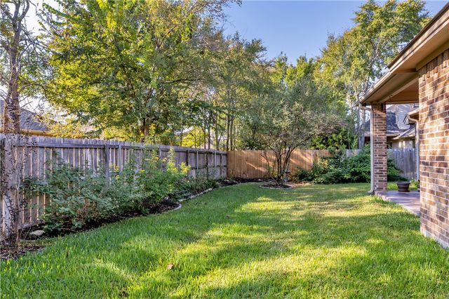 2906 Ascot Court, Bryan, TX 77808