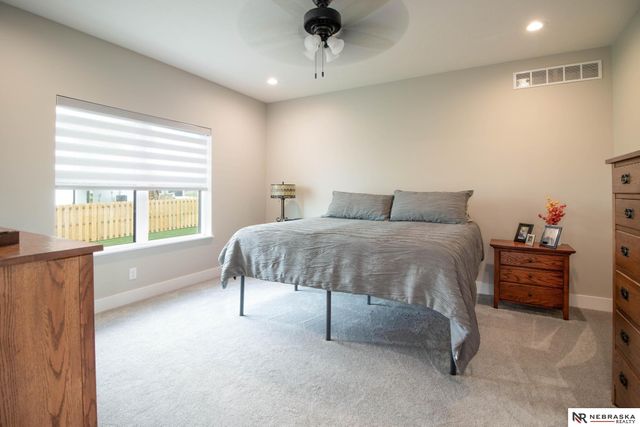 7800 Augustine Avenue, Lincoln, NE 68516