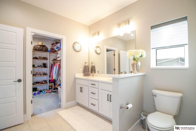 7800 Augustine Avenue, Lincoln, NE 68516