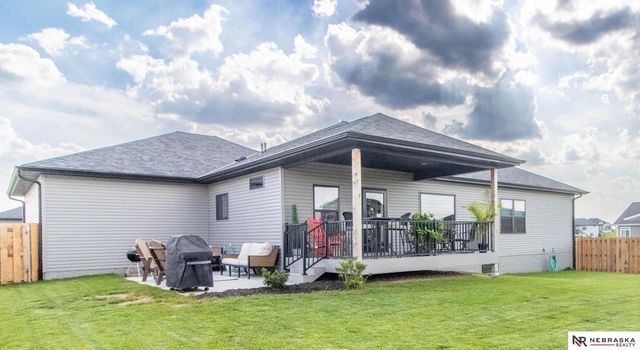 7800 Augustine Avenue, Lincoln, NE 68516