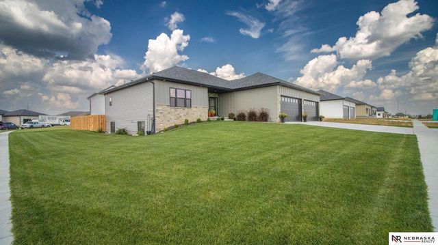 7800 Augustine Avenue, Lincoln, NE 68516