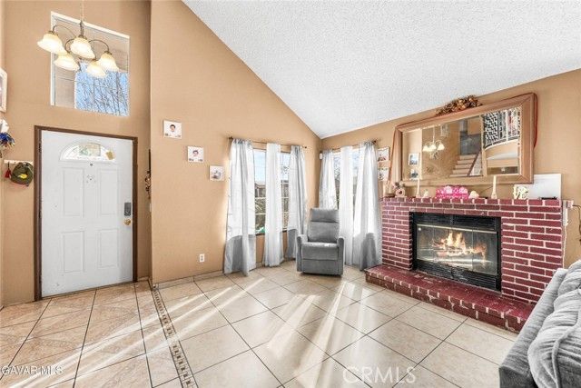 43903 11th, Lancaster, CA 93535