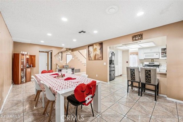 43903 11th, Lancaster, CA 93535