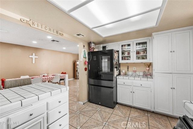 43903 11th, Lancaster, CA 93535