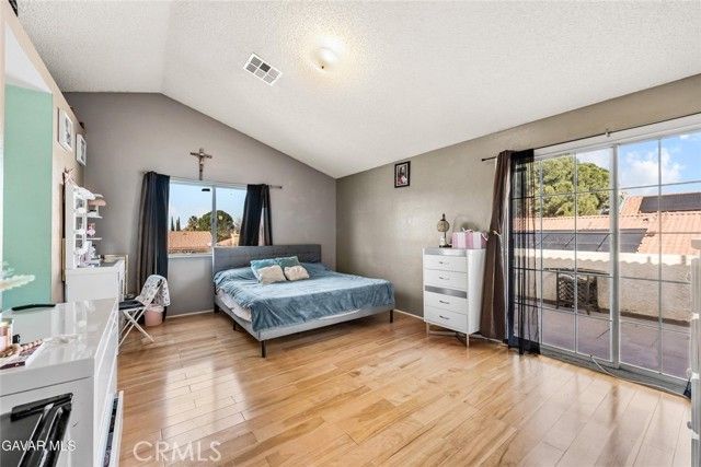 43903 11th, Lancaster, CA 93535