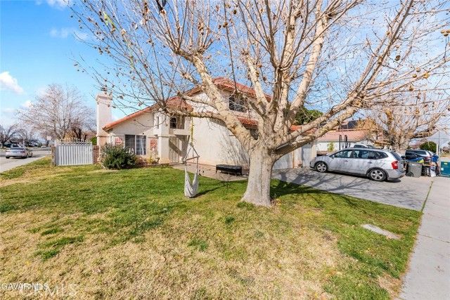 43903 11th, Lancaster, CA 93535
