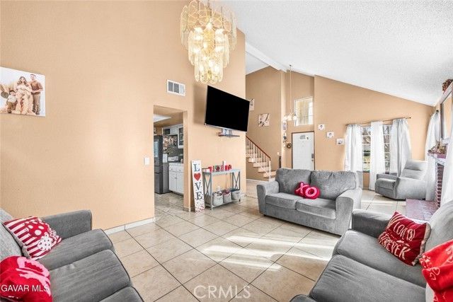 43903 11th, Lancaster, CA 93535