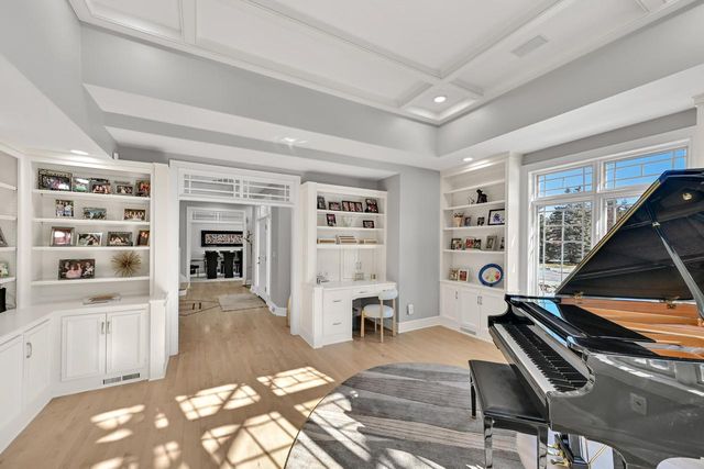 11415 N Stonefield COURT, Mequon, WI 53092