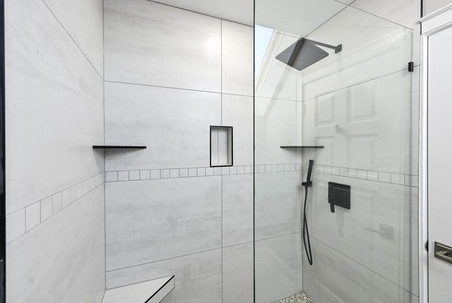 11415 N Stonefield COURT, Mequon, WI 53092