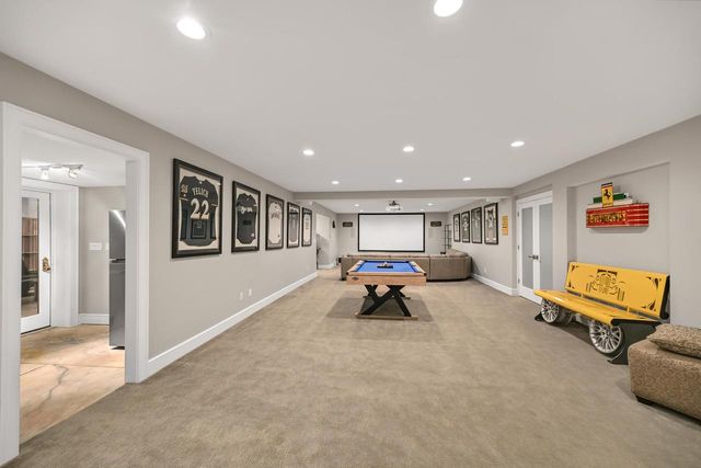 11415 N Stonefield COURT, Mequon, WI 53092