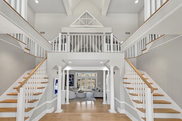 11415 N Stonefield COURT, Mequon, WI 53092