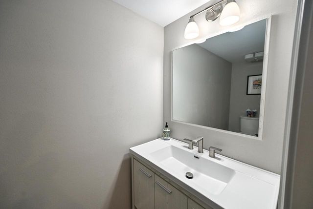 11415 N Stonefield COURT, Mequon, WI 53092