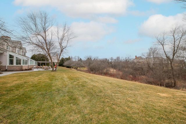 11415 N Stonefield COURT, Mequon, WI 53092