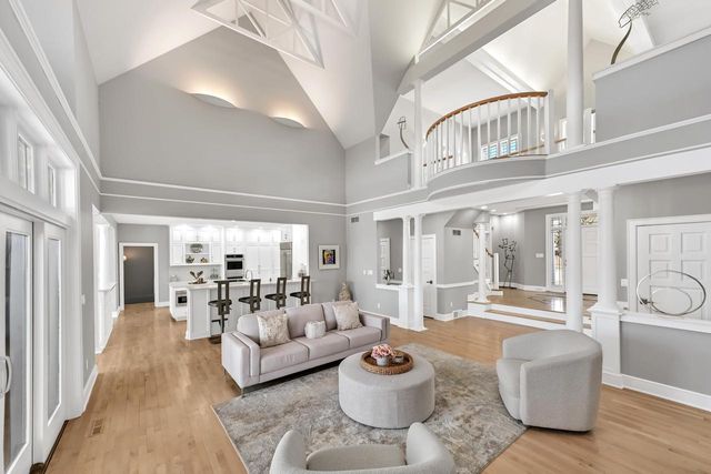 11415 N Stonefield COURT, Mequon, WI 53092