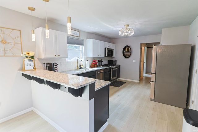 53507 Limerick Drive, South Bend, IN 46628
