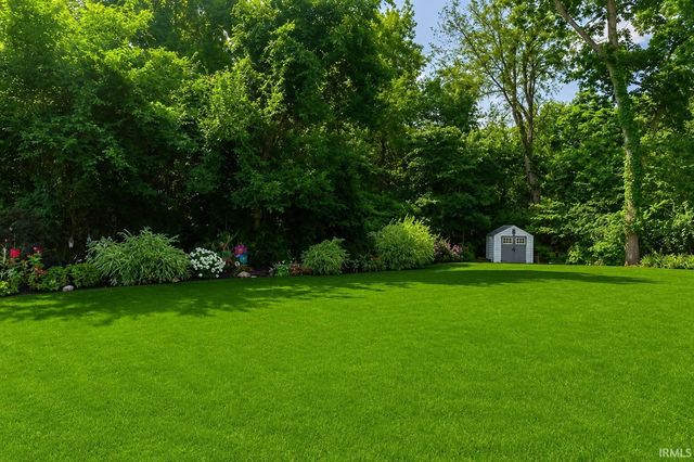 53507 Limerick Drive, South Bend, IN 46628