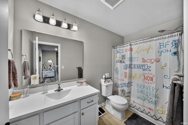 53507 Limerick Drive, South Bend, IN 46628