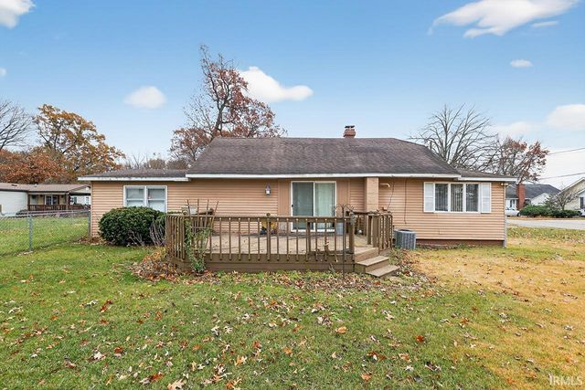 22747 Lake Shore Drive, Elkhart, IN 46514