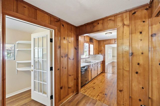 7921 Pointer Street, Houston, TX 77016