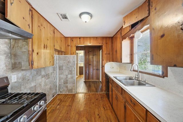 7921 Pointer Street, Houston, TX 77016