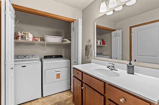 1370 Whipple Court, North Liberty, IA 52317