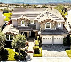 20424 Via Sansovino, Los Angeles, CA 91326