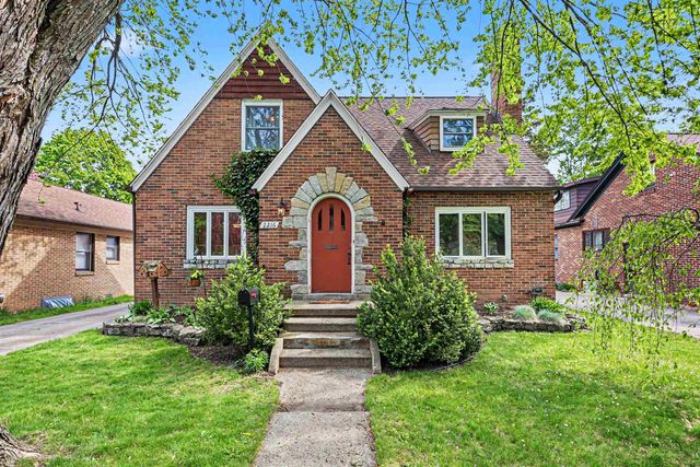 2216 Adams Boulevard, Saginaw, MI 48602