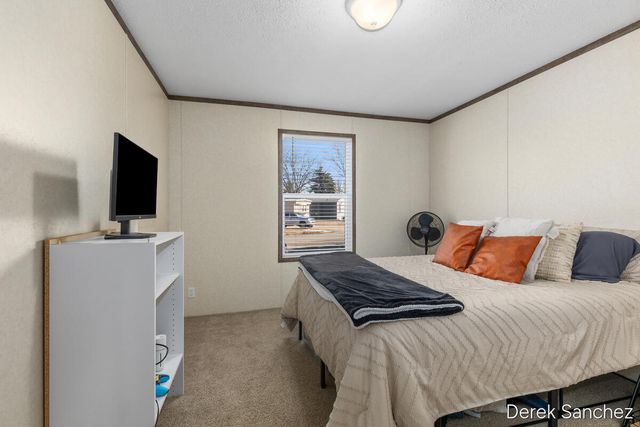 7296 W Maize Drive, Belmont, MI 49306