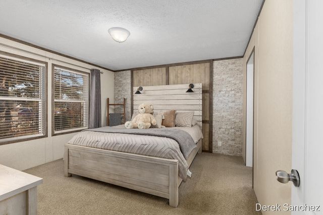 7296 W Maize Drive, Belmont, MI 49306