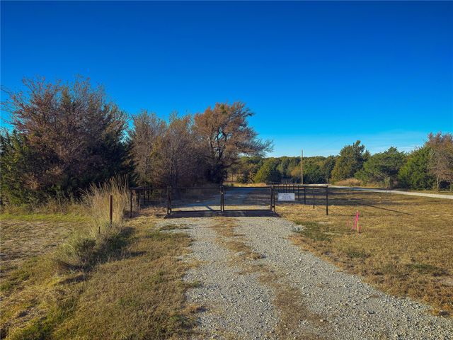 2270 County Road 2360, Decatur, TX 76234