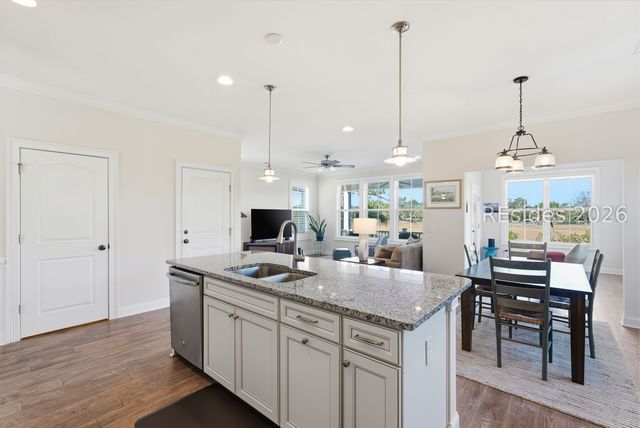 4 Carlen Cv, Hilton Head Island, SC 29926