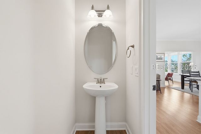 4 Carlen Cv, Hilton Head Island, SC 29926