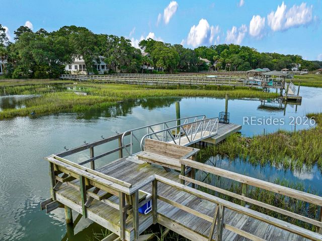 4 Carlen Cv, Hilton Head Island, SC 29926
