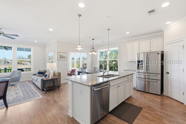 4 Carlen Cv, Hilton Head Island, SC 29926