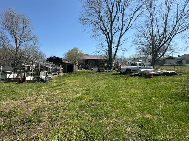 231 N Olive Street, Marshfield, MO 65706