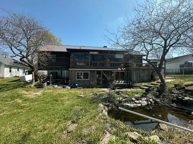 231 N Olive Street, Marshfield, MO 65706