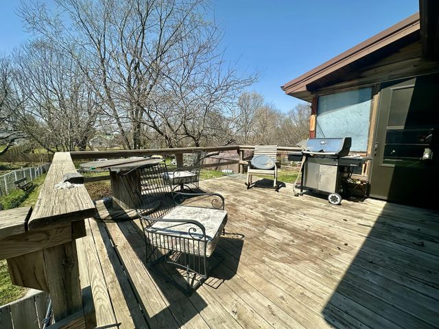 231 N Olive Street, Marshfield, MO 65706