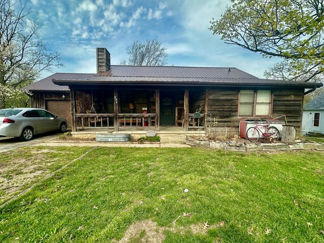 231 N Olive Street, Marshfield, MO 65706