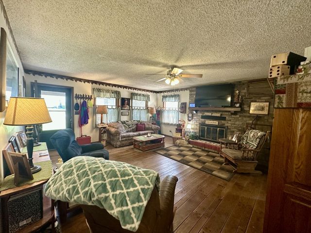 231 N Olive Street, Marshfield, MO 65706