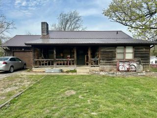 231 N Olive Street, Marshfield, MO 65706