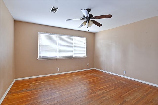 3208 Avon Drive, Denton, TX 76209
