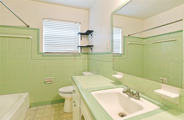 3208 Avon Drive, Denton, TX 76209