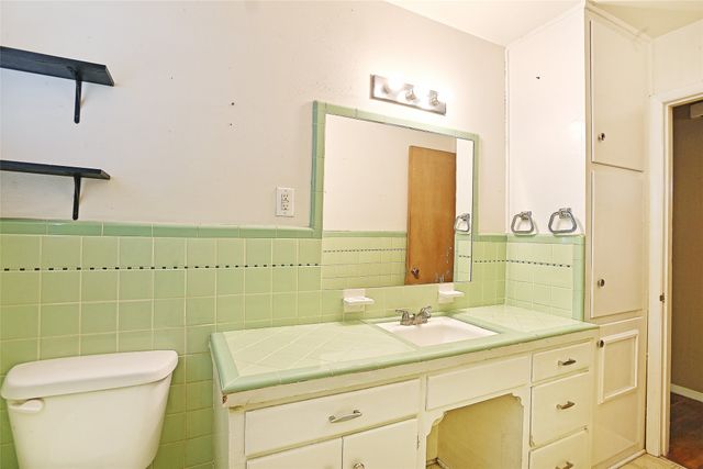 3208 Avon Drive, Denton, TX 76209