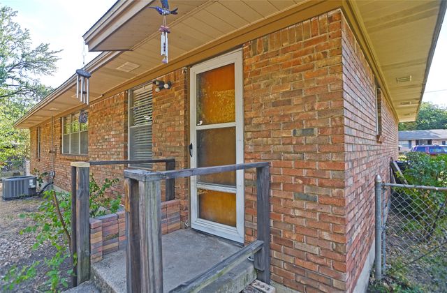 3208 Avon Drive, Denton, TX 76209