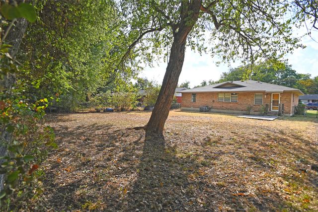 3208 Avon Drive, Denton, TX 76209