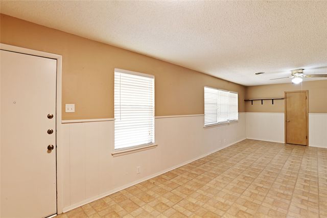 3208 Avon Drive, Denton, TX 76209