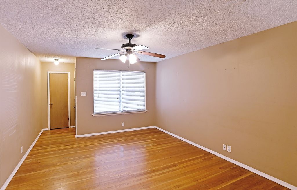 3208 Avon Drive, Denton, TX 76209 — photo 5
