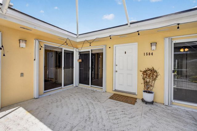 1504 Springdale Court, Palm Beach Gardens, FL 33403